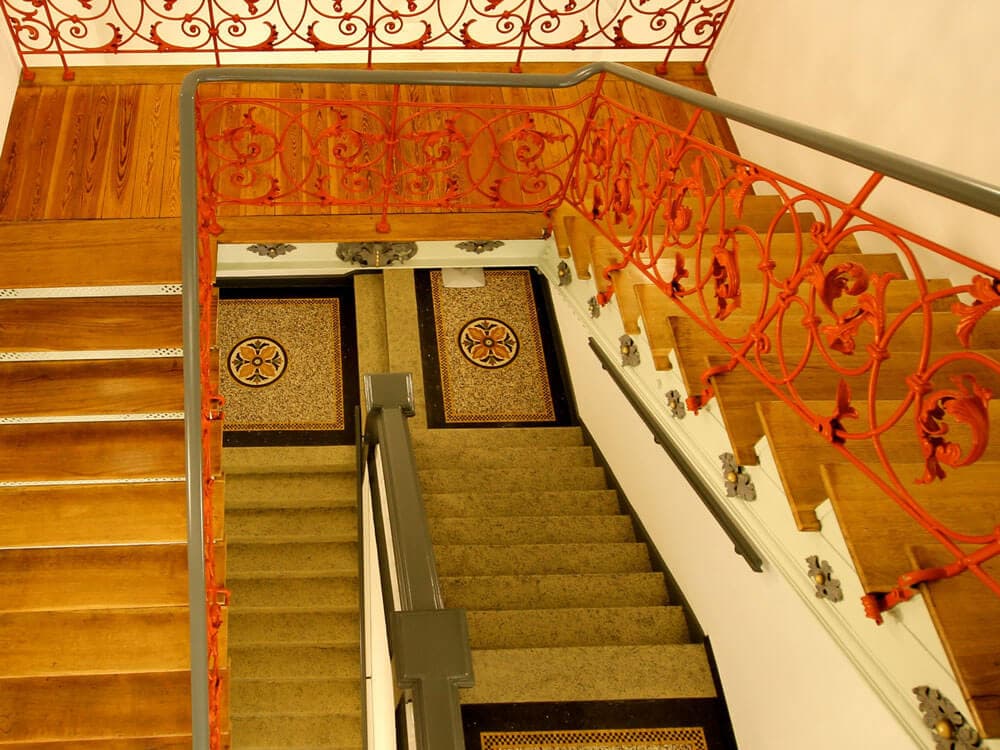 Treppenrenovierung vs. Neubau – was lohnt sich wirklich?